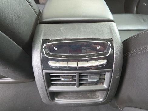 Used 2017 Cadillac XT5 Premium Luxury image 33