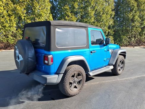 Used 2021 Jeep Wrangler Sport S image 3