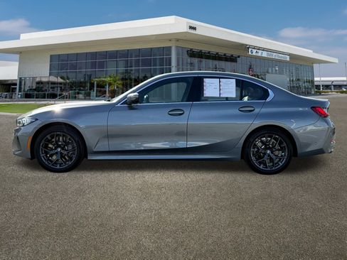 Used 2025 BMW 330i Sedan w/ Premium Package image 5