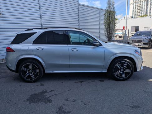 New 2026 Mercedes-Benz GLE 450e 4MATIC image 2