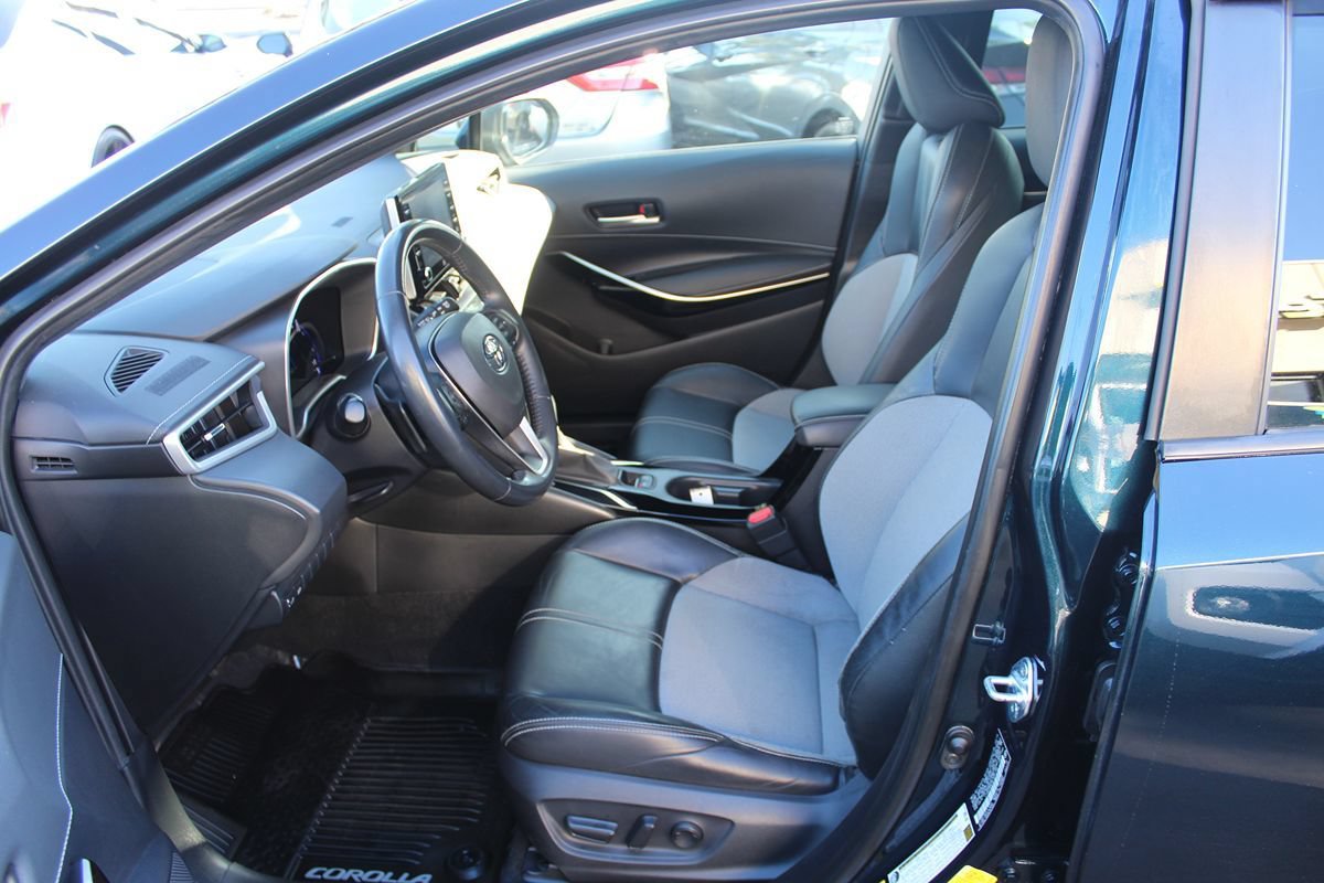 Used 2019 Toyota Corolla XSE FWD image 32