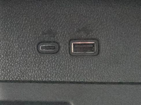 New 2026 Chevrolet Traverse LT w/ LPO, Floor Liner Package image 4