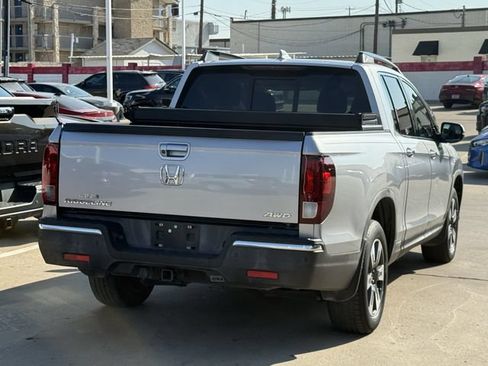 Used 2017 Honda Ridgeline RTL-E image 4