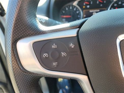 Used 2022 GMC Terrain SLE w/ Driver Convenience Package image 25