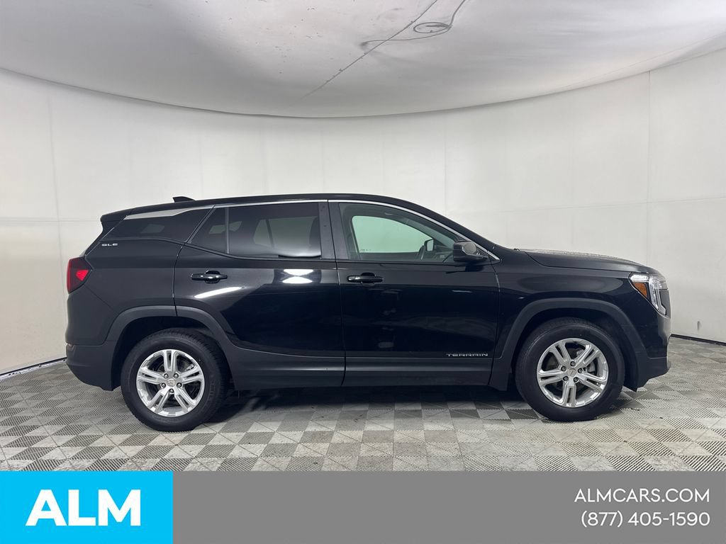 Used 2024 GMC Terrain SLE AWD/4WD image 5