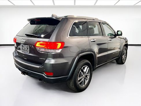 Used 2017 Jeep Grand Cherokee Limited AWD/4WD image 4