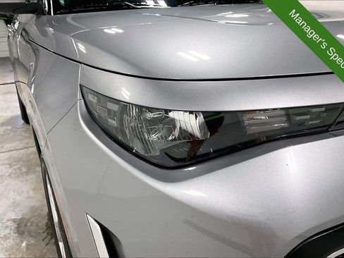 Used 2025 Kia Soul LX w/ LX Technology Package FWD image 34