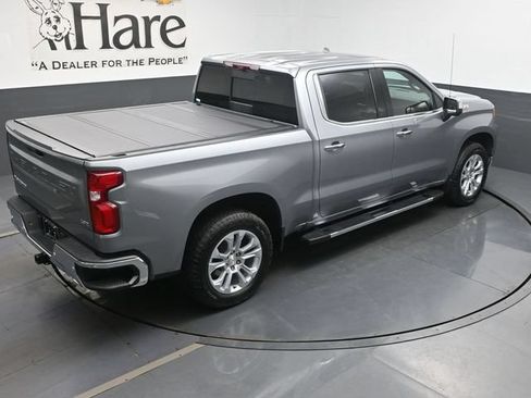 Used 2025 Chevrolet Silverado 1500 LTZ AWD/4WD image 39