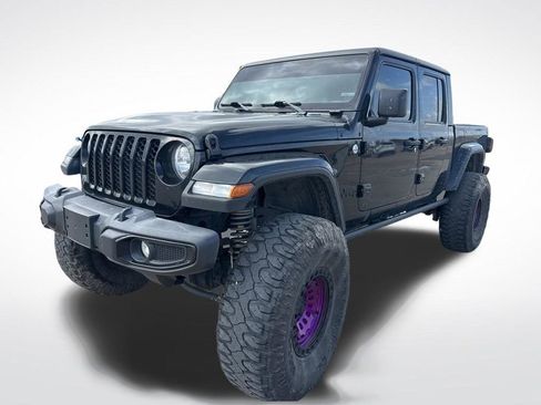 Used 2021 Jeep Gladiator Willys image 4