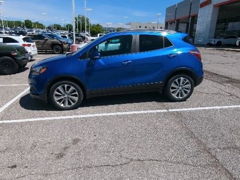 Used 2018 Buick Encore Preferred FWD image 3