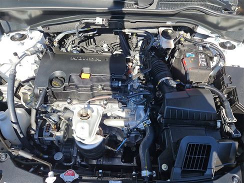 Certified 2025 Honda HR-V LX image 29