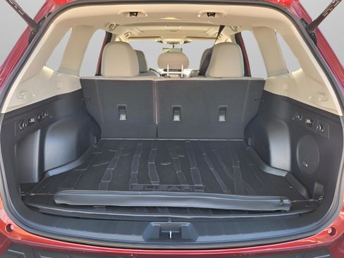 Used 2023 Subaru Forester Limited image 30