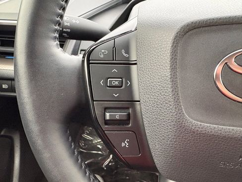 Used 2024 Toyota Prius XLE image 18