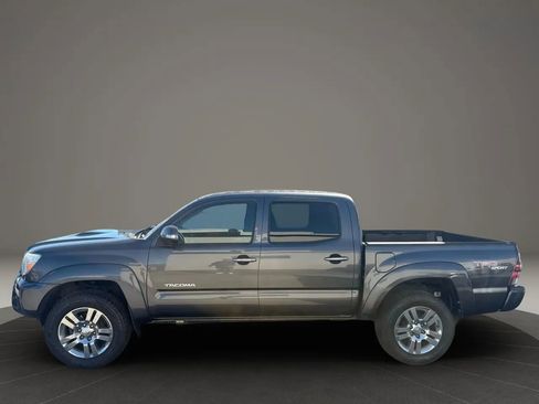 Used 2012 Toyota Tacoma 4x4 Double Cab w/ TRD Sport Upgrade Pkg image 2