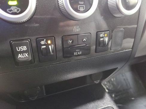 Certified 2019 Toyota Sequoia Limited AWD/4WD image 36