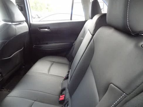 Used 2026 Toyota Corolla Cross XLE AWD/4WD image 9