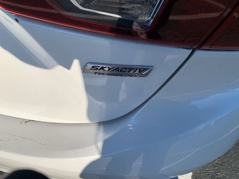 Used 2016 MAZDA MAZDA3 i Sport w/ Preferred Equipment Package image 3