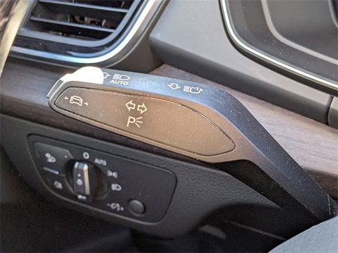 Used 2022 Audi Q5 2.0T Premium Plus w/ Premium Plus Package image 25