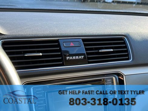 Used 2018 Volkswagen Passat 2.0T R-Line image 35