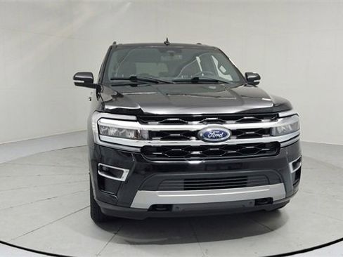 Used 2022 Ford Expedition Limited image 8