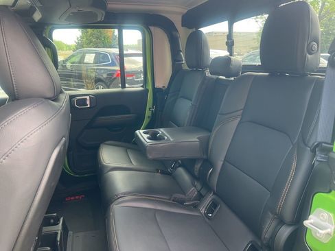 New 2026 Jeep Gladiator Sport AWD/4WD image 19