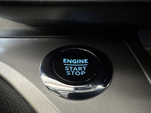 Used 2023 Ford Explorer XLT w/ Equipment Group 202A image 16