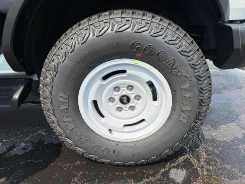 New 2026 Ford Bronco Heritage Edition AWD/4WD image 39