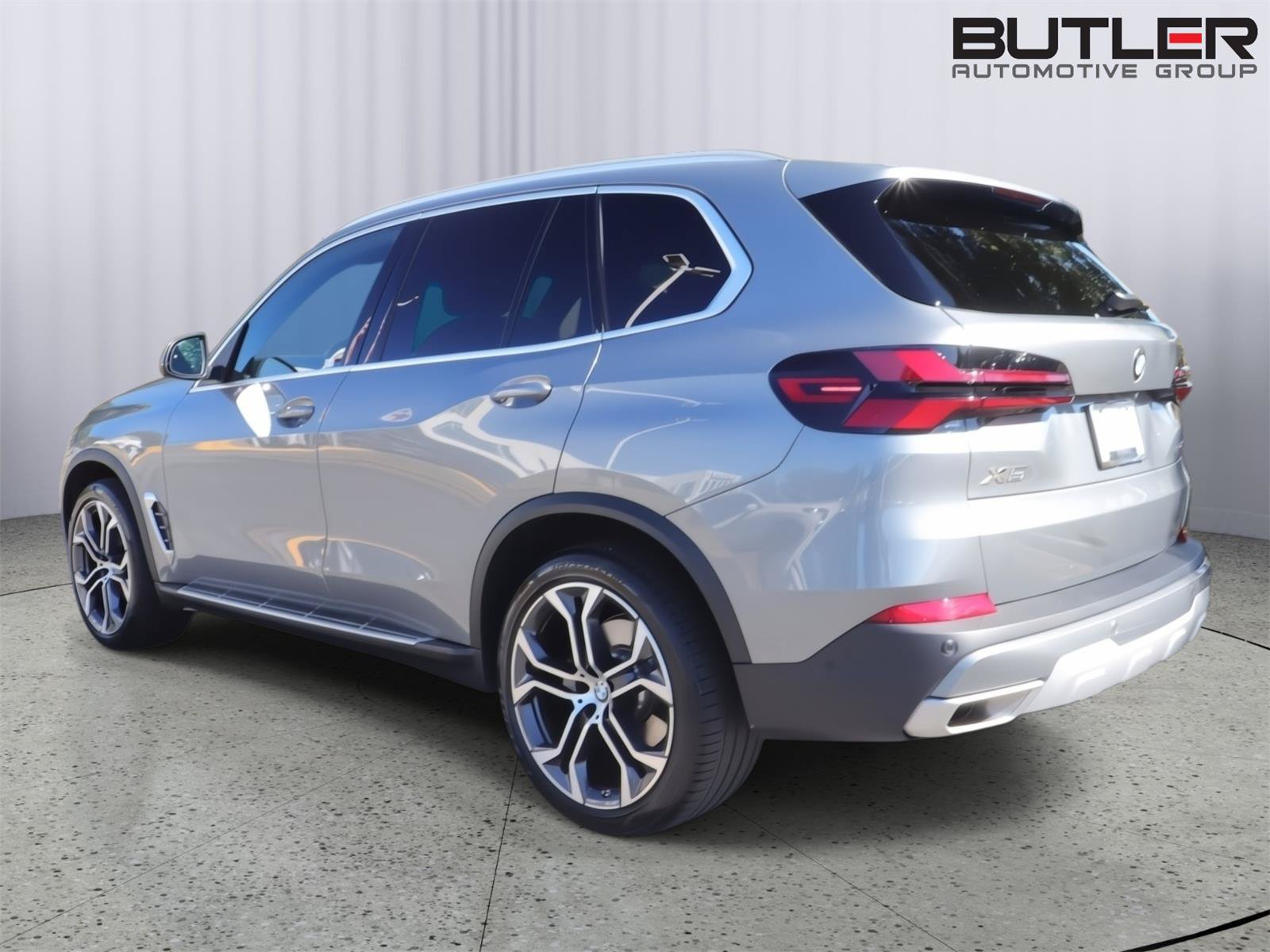 Used 2026 BMW X5 sDrive40i w/ Climate Comfort Package RWD image 4