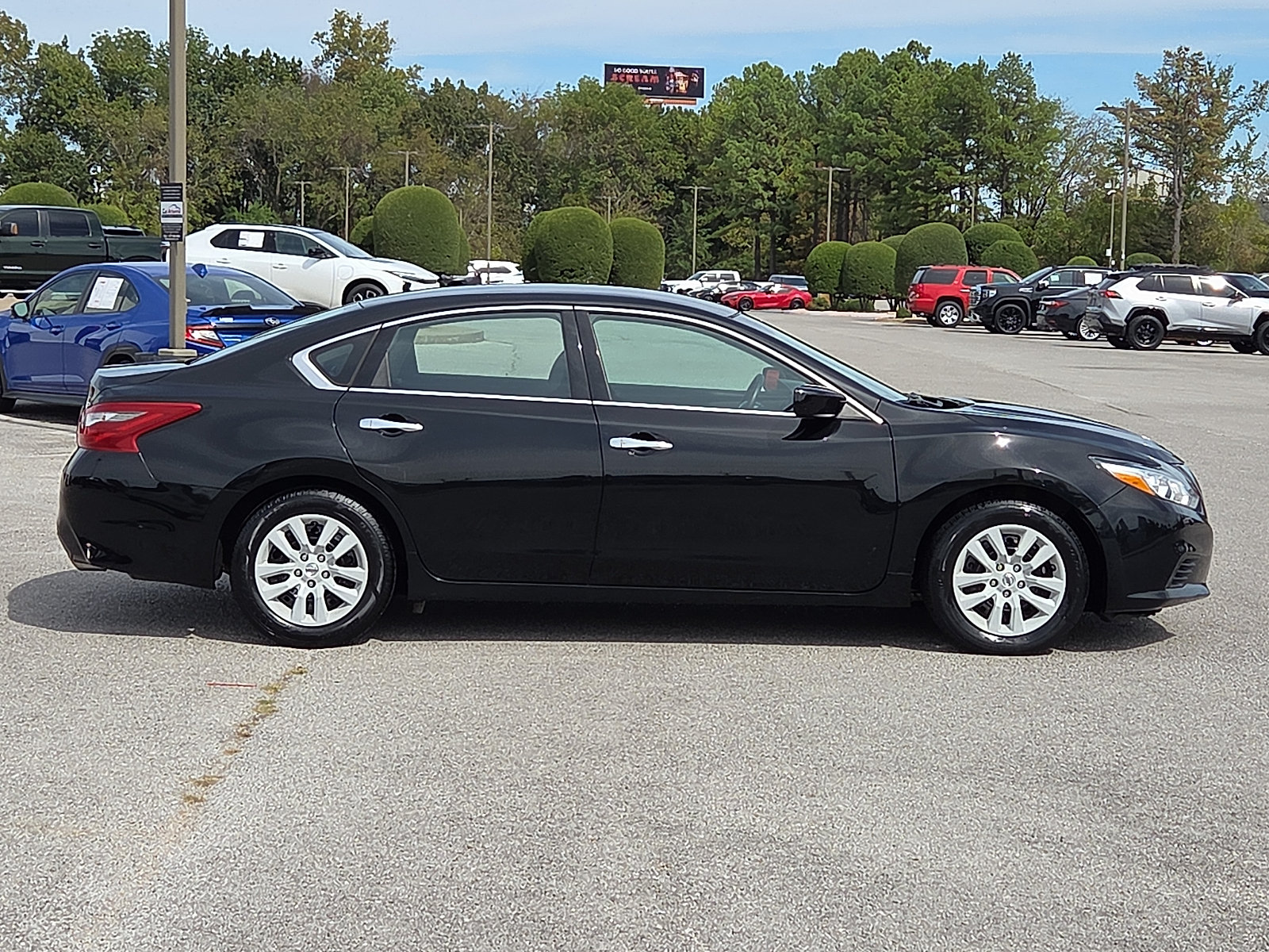 Used 2018 Nissan Altima 2.5 S FWD image 6