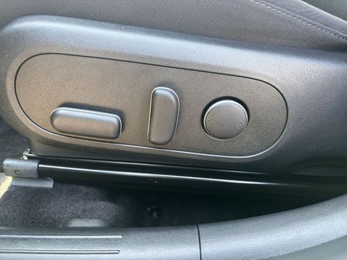 Used 2025 Hyundai Kona SEL image 22