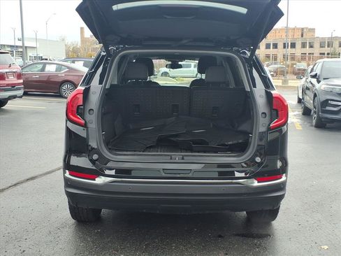 Used 2023 GMC Terrain AT4 w/ Tech Package image 7