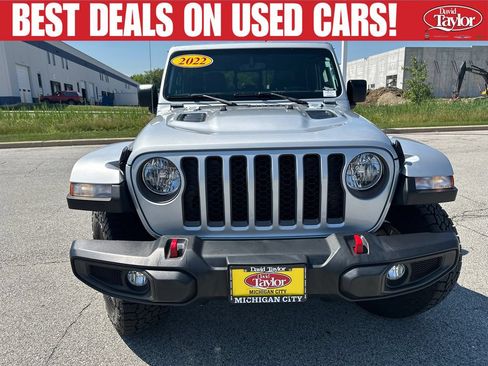 Used 2022 Jeep Gladiator Rubicon w/ Cold Weather Group AWD/4WD image 9
