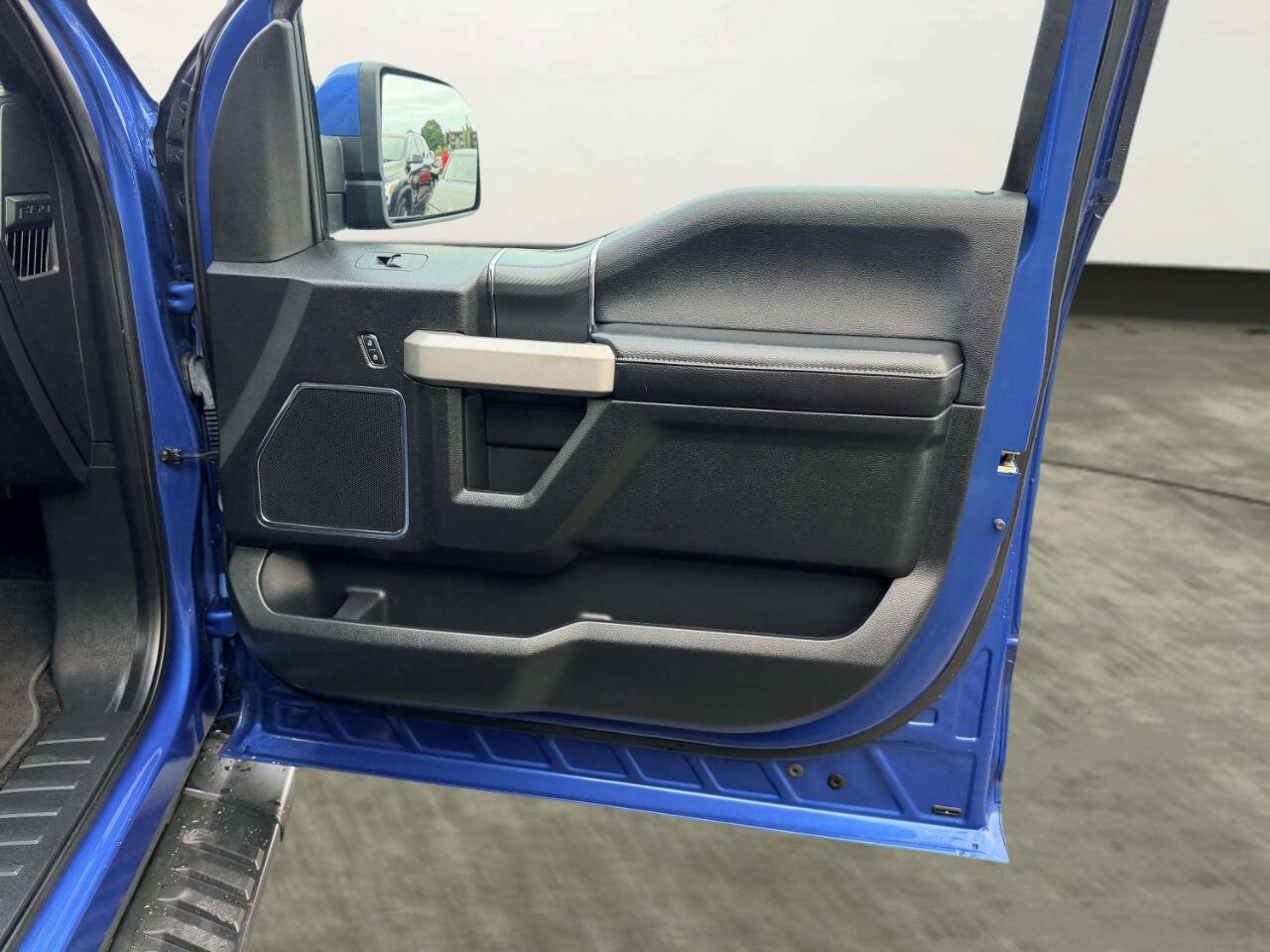 Used 2018 Ford F150 Lariat AWD/4WD image 26
