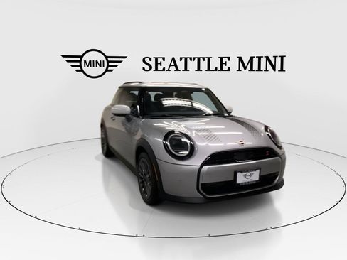 Used 2026 MINI Cooper S FWD image 3