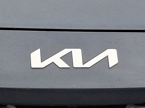 Certified 2023 Kia Forte LXS image 28