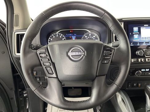 Used 2025 Nissan Frontier SV w/ SV Convenience Package RWD image 21