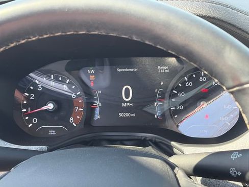 Used 2022 Jeep Compass Latitude image 24