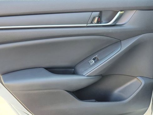 Used 2022 Honda Accord Sport image 15