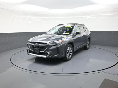 Used 2023 Subaru Outback Limited image 7