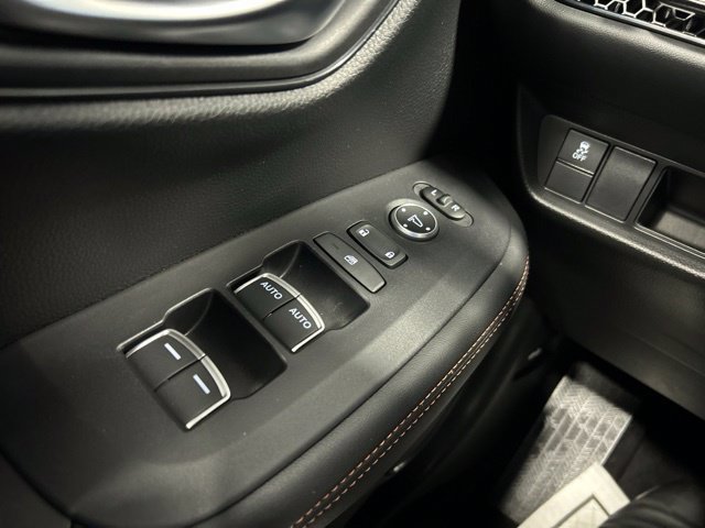 Certified 2024 Honda HR-V Sport image 32