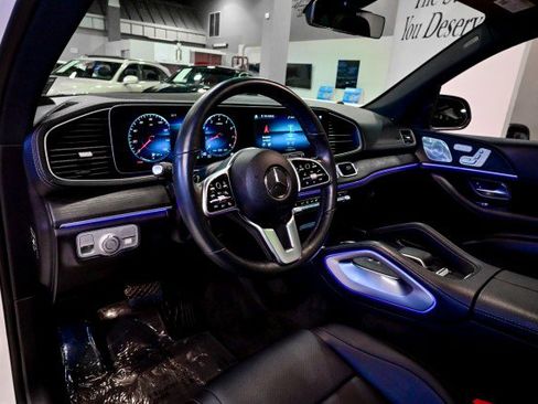 Used 2023 Mercedes-Benz GLS 450 4MATIC image 20