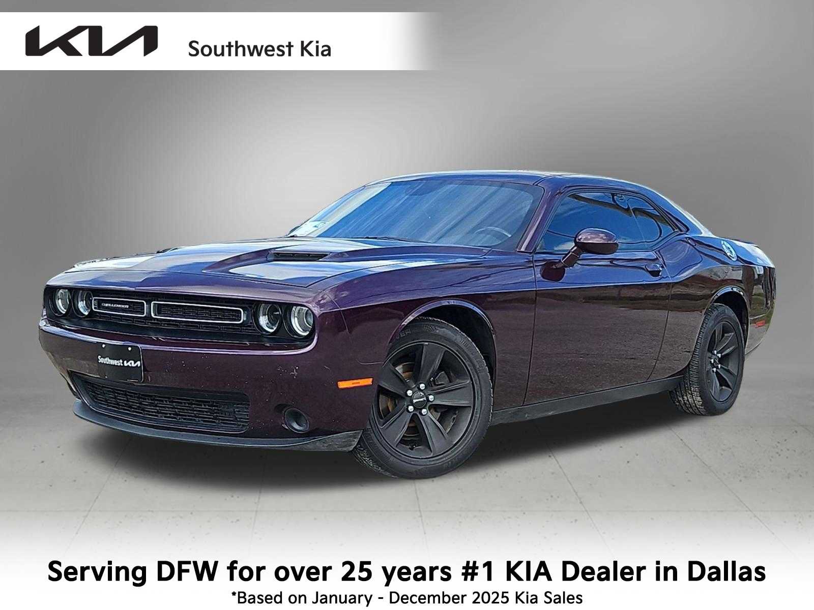Used 2020 Dodge Challenger SXT RWD image 1