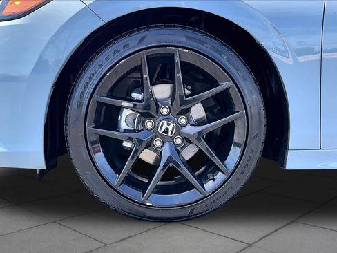 Used 2023 Honda Civic Sport image 10