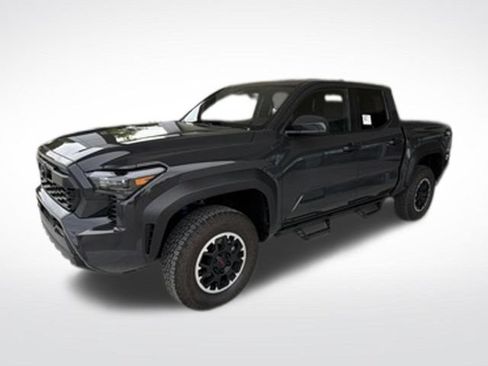 Used 2026 Toyota Tacoma TRD Off-Road AWD/4WD image 2