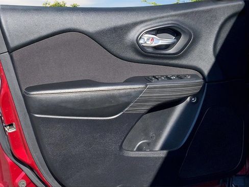 Used 2016 Jeep Cherokee Latitude w/ Comfort & Sound Group image 20