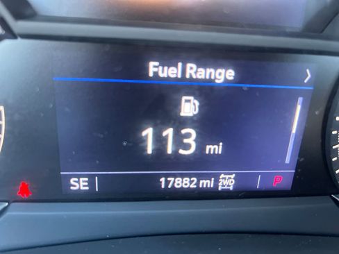 Used 2023 Cadillac XT4 Luxury w/ Cold Weather Package image 24