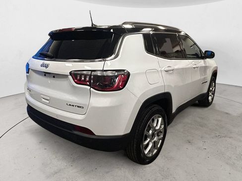 Used 2025 Jeep Compass Limited AWD/4WD image 5