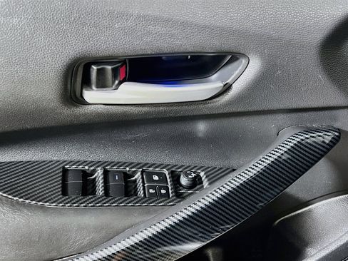 Used 2021 Toyota Corolla SE FWD image 16