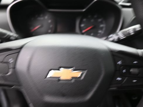 Used 2023 Chevrolet TrailBlazer LS FWD image 16
