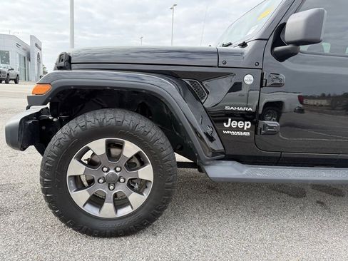 Used 2020 Jeep Wrangler Unlimited Sahara image 25